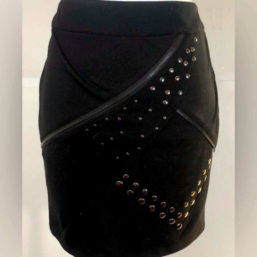 Kardashian Kollection  Women’s Black Studded mini pencil Skirt   Large